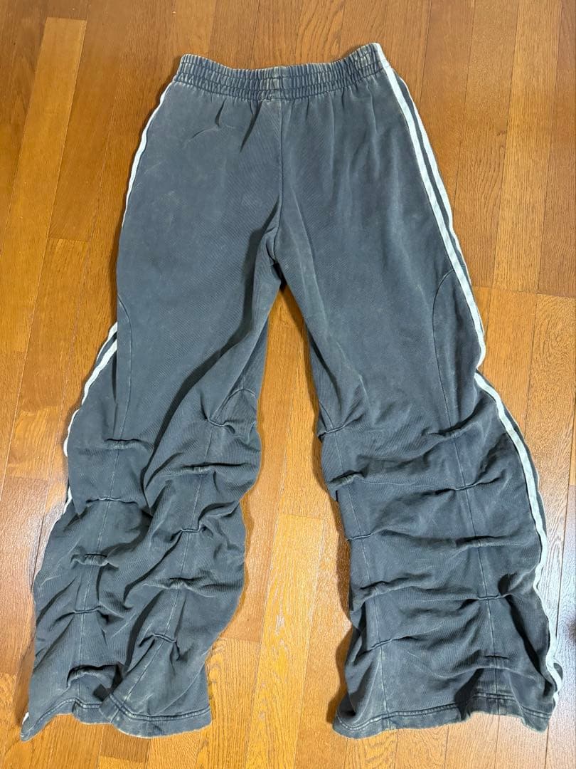 adidas×Avavav トラックパンツ グレー