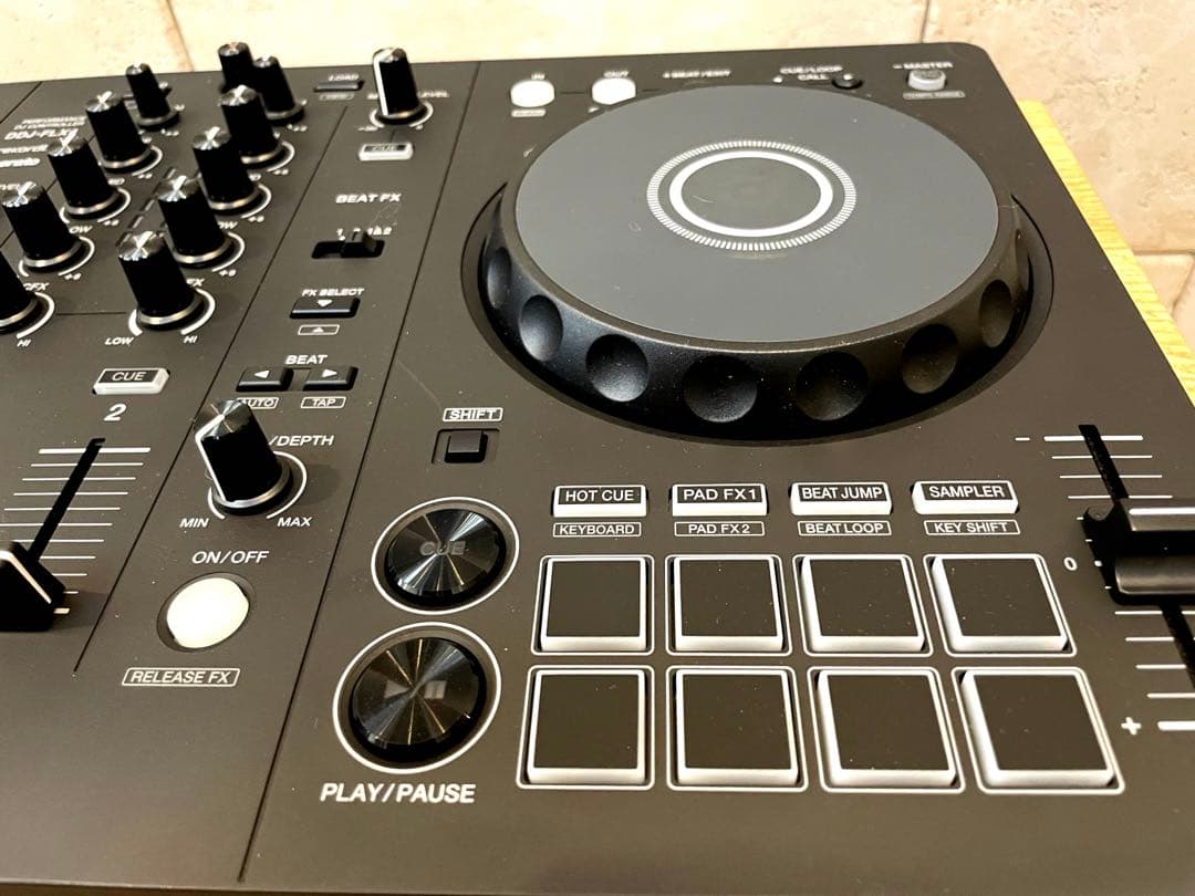 マタドガス　美品！Pioneer DJ DDJ-FLX4 コントローラー