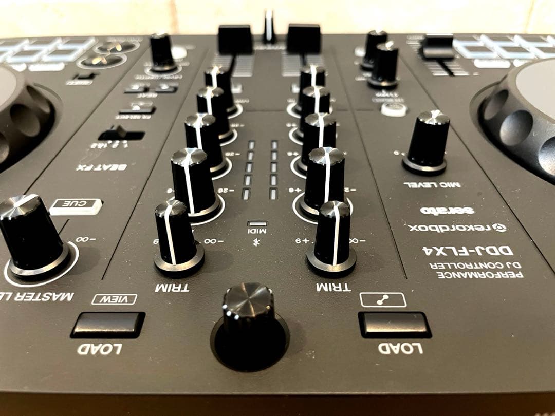 マタドガス　美品！Pioneer DJ DDJ-FLX4 コントローラー