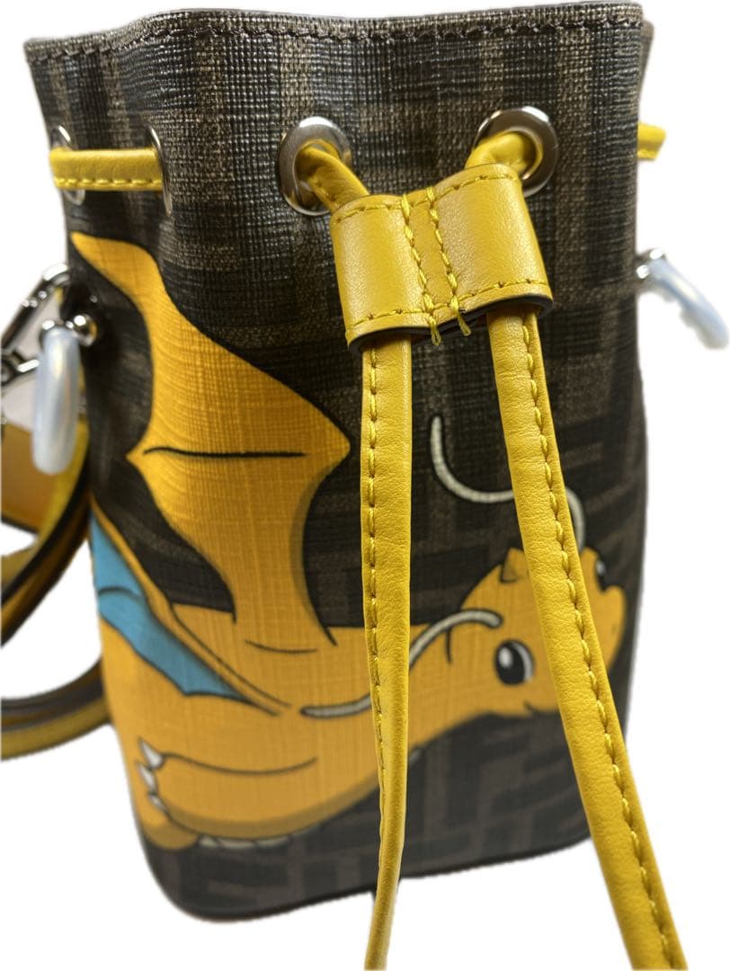 じ*ん様 新品！完売品！フェンディxフラグメントxポケモン 2way 巾着ショル