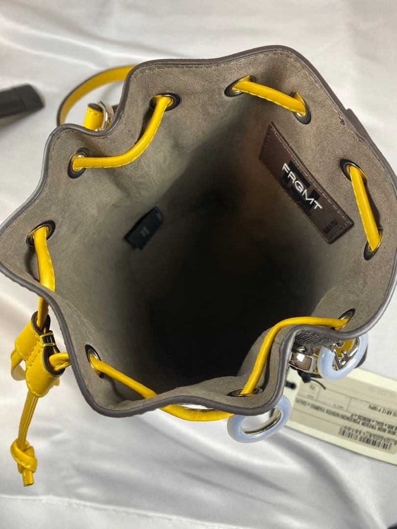 じ*ん様 新品！完売品！フェンディxフラグメントxポケモン 2way 巾着ショル