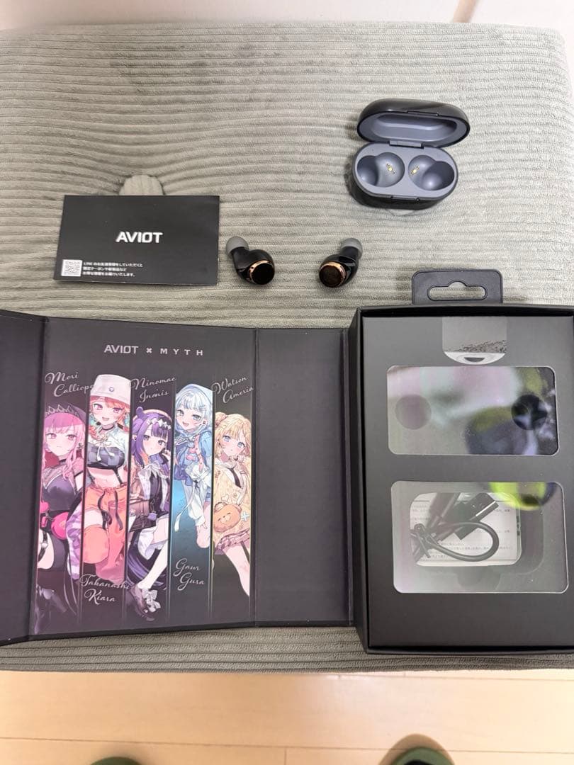 AVIOT×MYTH（ホロライブEN） コラボワイヤレスイヤホン
