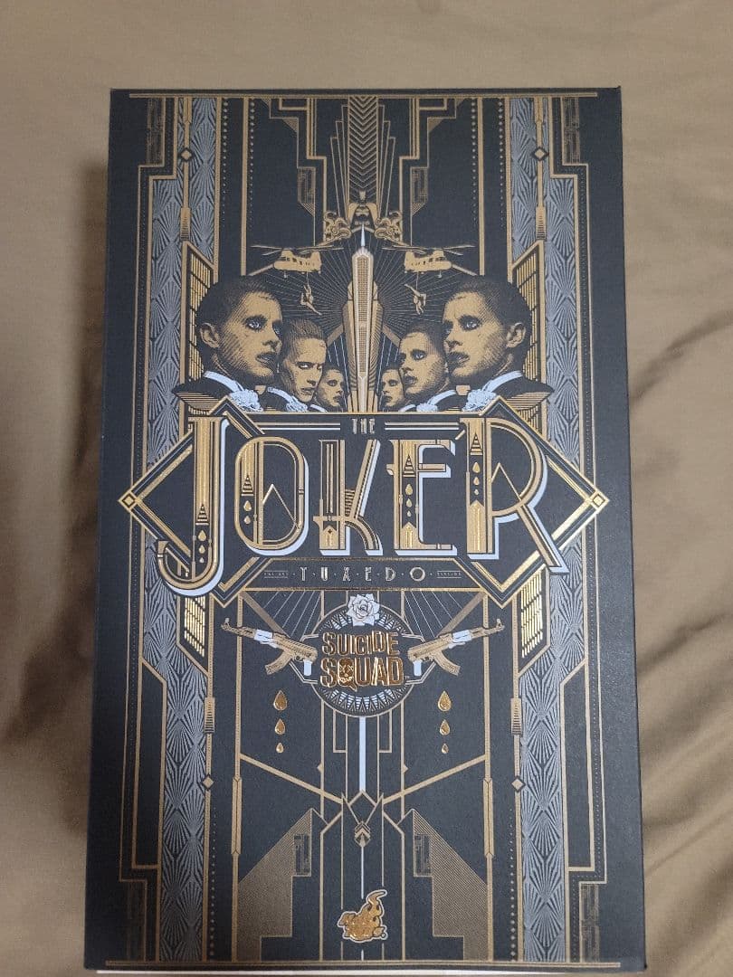 ホットトイズ 1/6 フィギュア ジョーカー (タキシード版)