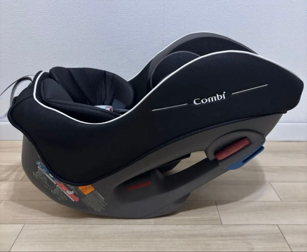 美品 コンビ ミニマグランデ UF チャイルドシート