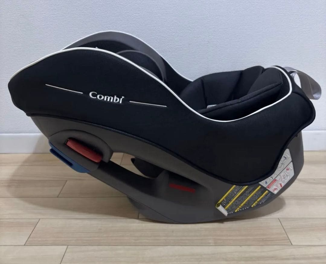美品 コンビ ミニマグランデ UF チャイルドシート