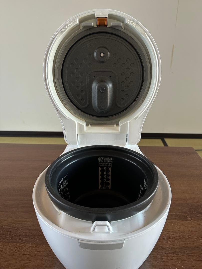 Mitsubishi NJ-BWD10 炊飯器 1.0L 5.5合　2023年製
