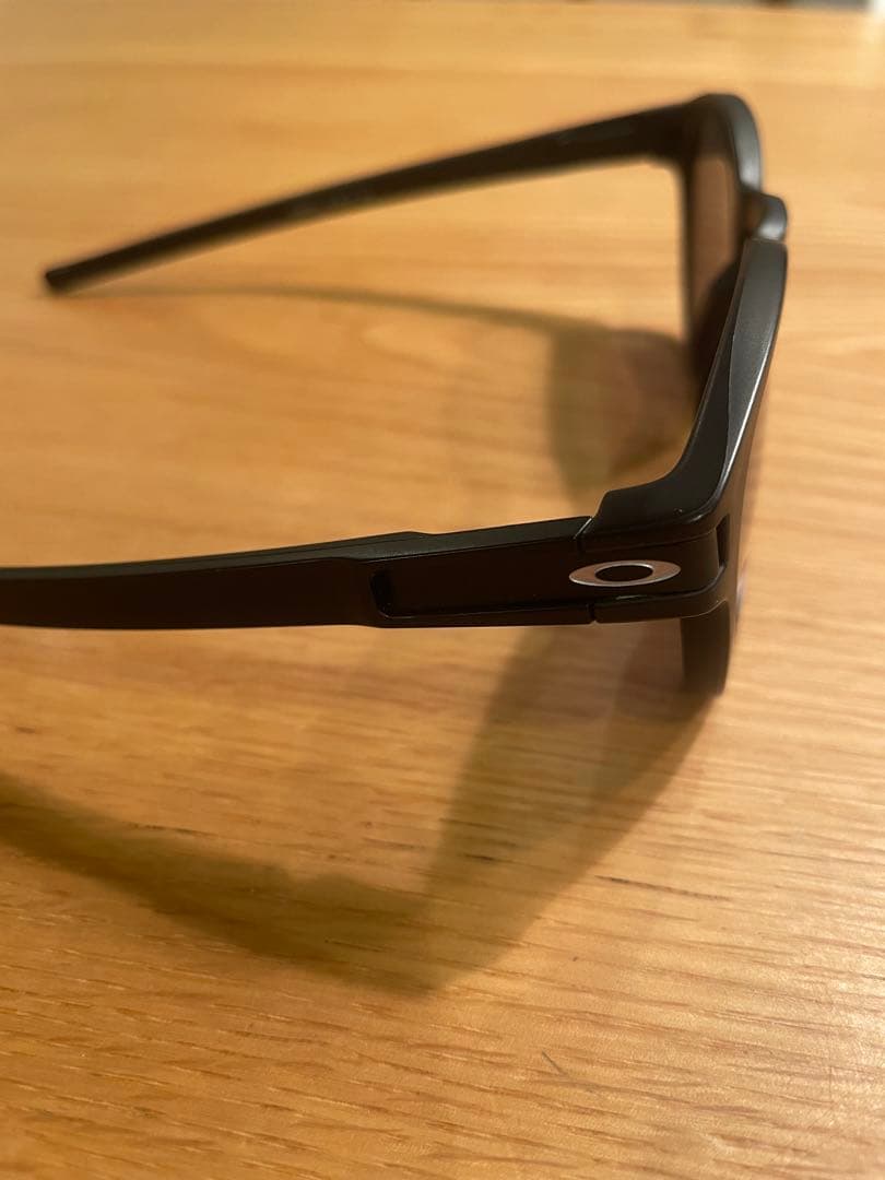 オークリー　サングラス　LATCH アジアンフィット
