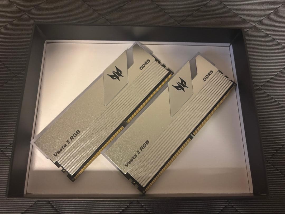 Predator Vesta II DDR5 RGB 32GB(16×2)