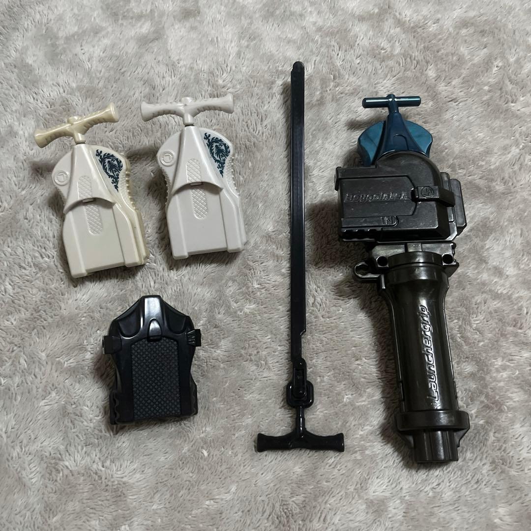 メタルファイトベイブレード　40個程　まとめ売り +その他付属品多数有り！お得