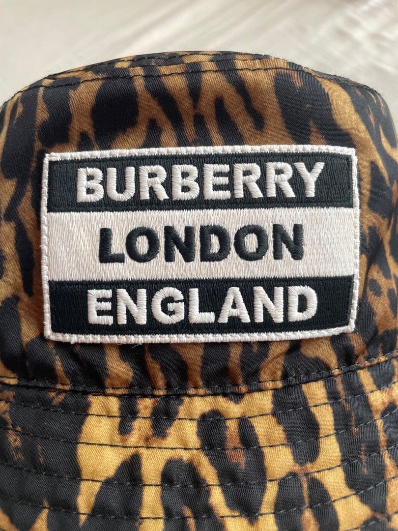 【BURBERRY 】リバーシブル バケットハット(ユニセックス)