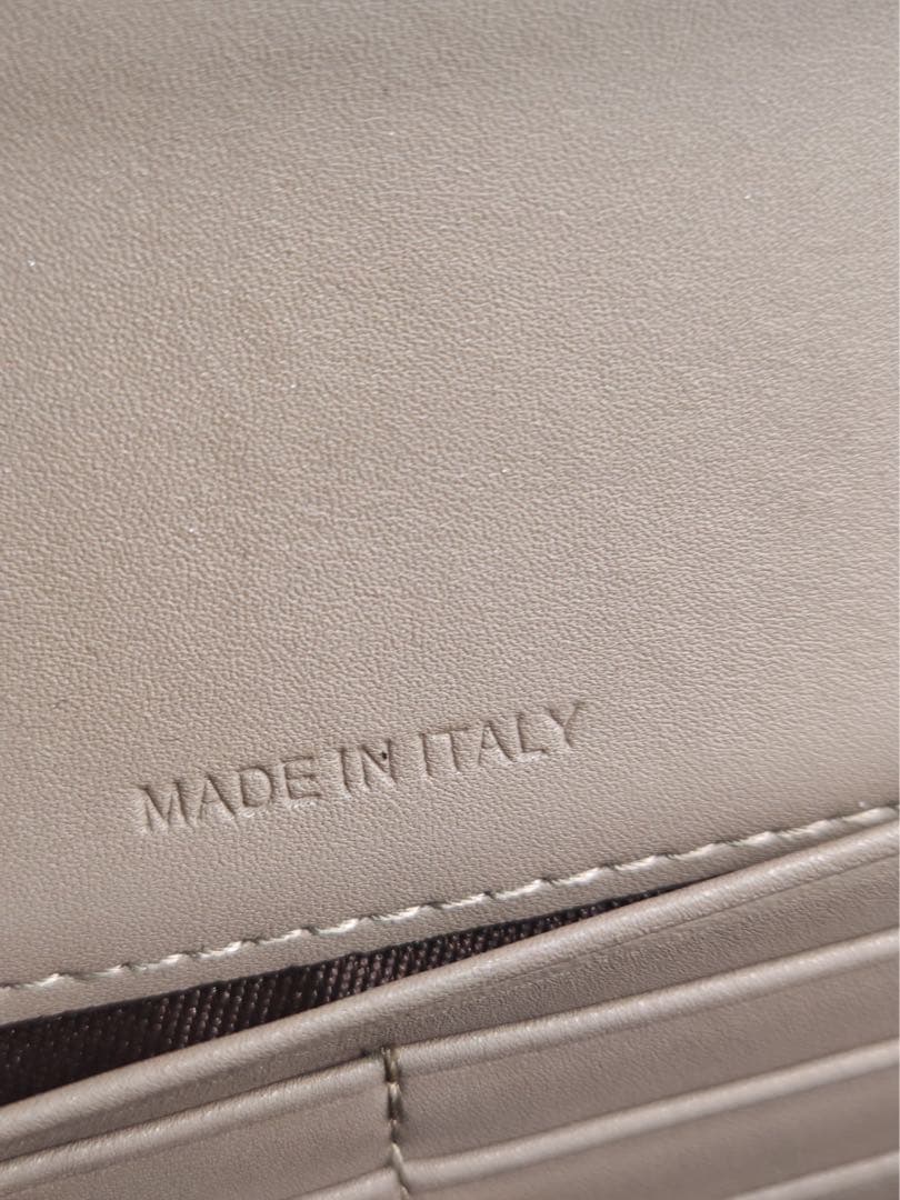 CELINE セリーヌ トリオンフ フラップ 長財布 グレージュ　美品