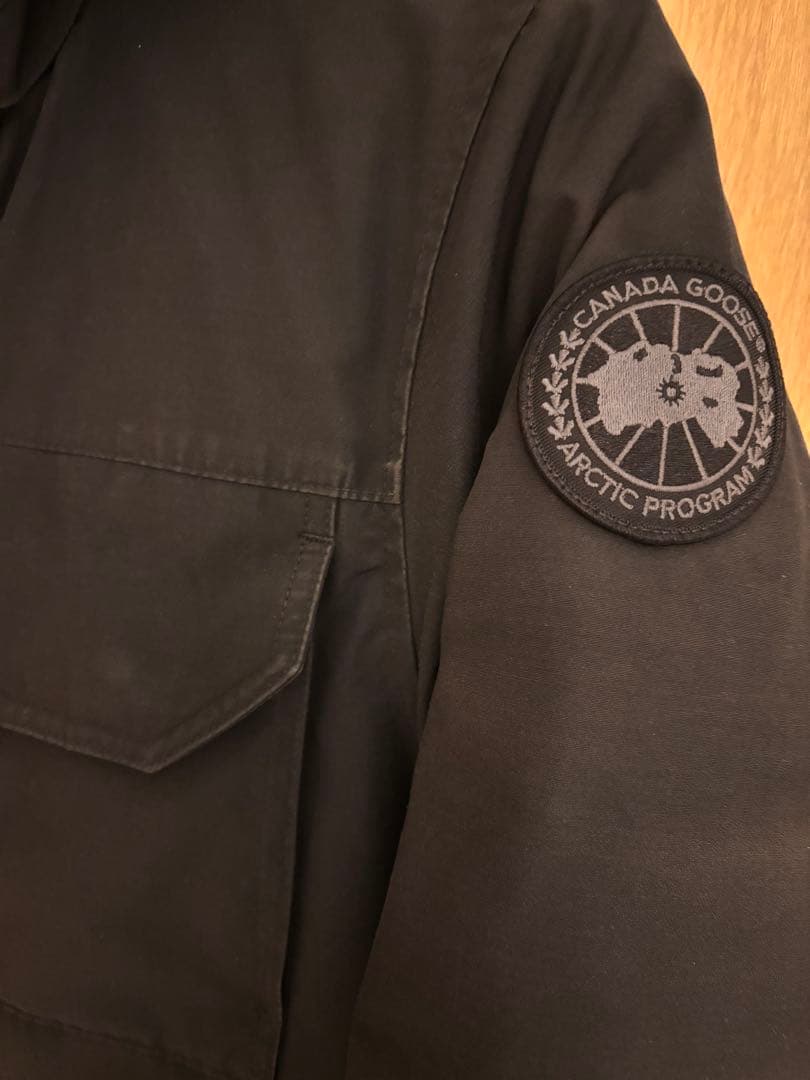 正規品   ブラックレーベル フード付き 使用感あり