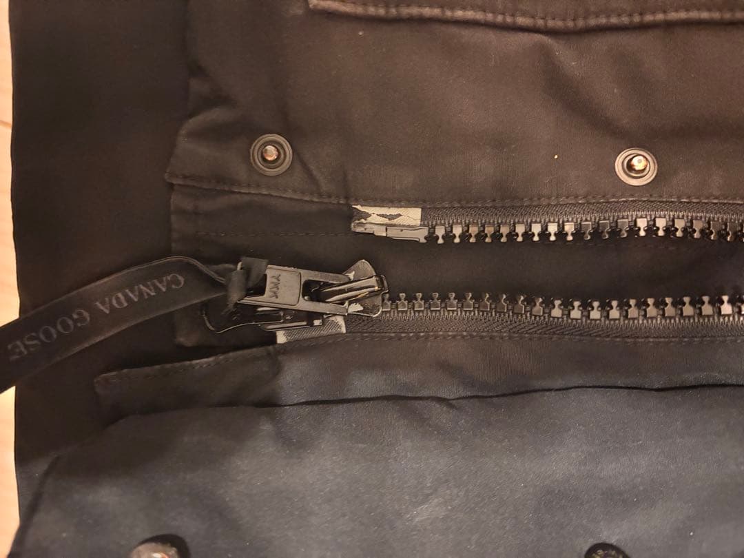 正規品   ブラックレーベル フード付き 使用感あり