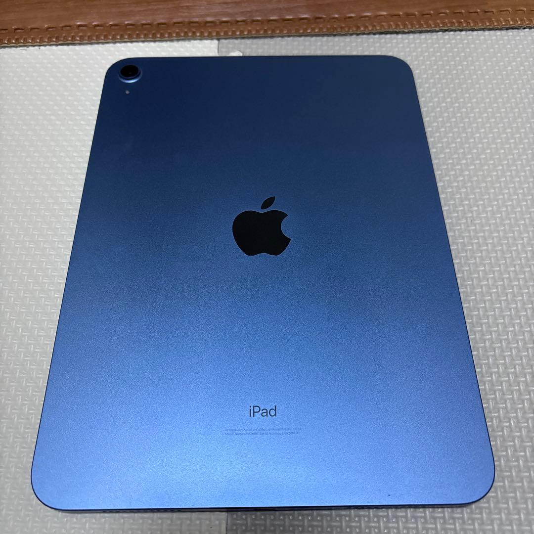 美品 Apple iPad 10.9インチ ブルー　第10世代