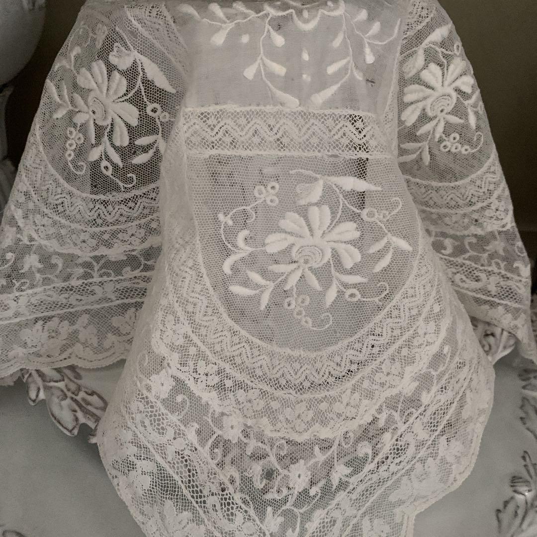 フランスアンティーク　ノルマンディレース・ドイリー