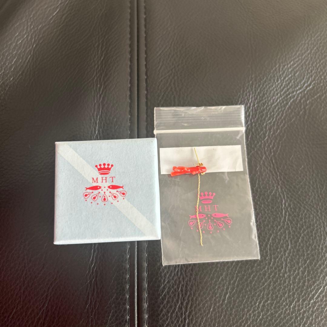 MONAKAjewellery サンゴピアス(片耳用)