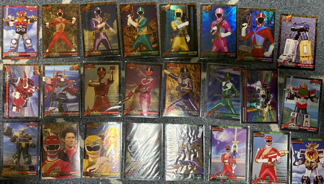 スーパー戦隊25周年　アニバーサリーカード332枚セット➕ダブり５０枚