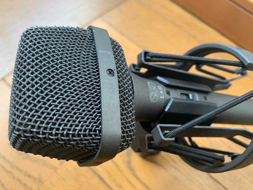 オーディオテクニカ AT822（マイク）、AT8410a（ショックマウント）