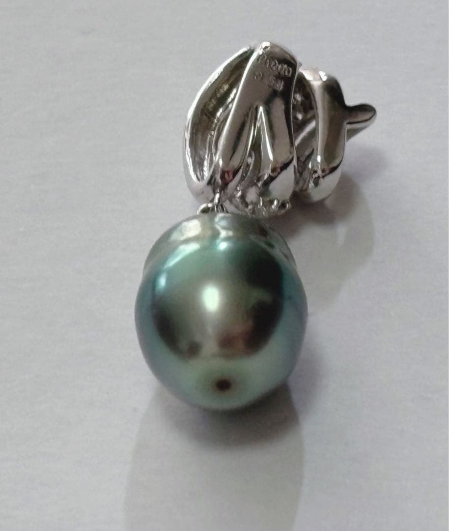 ブラックパール　ダイヤモンド　Pt900 ペンダントトップ