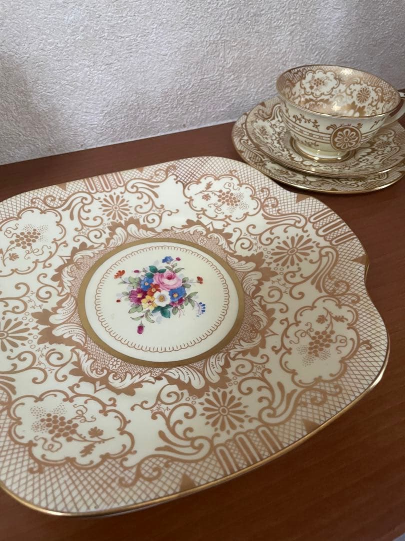 ⬇️《希少》　アンティーク　⭐︎ カップ&ソーサー ４点