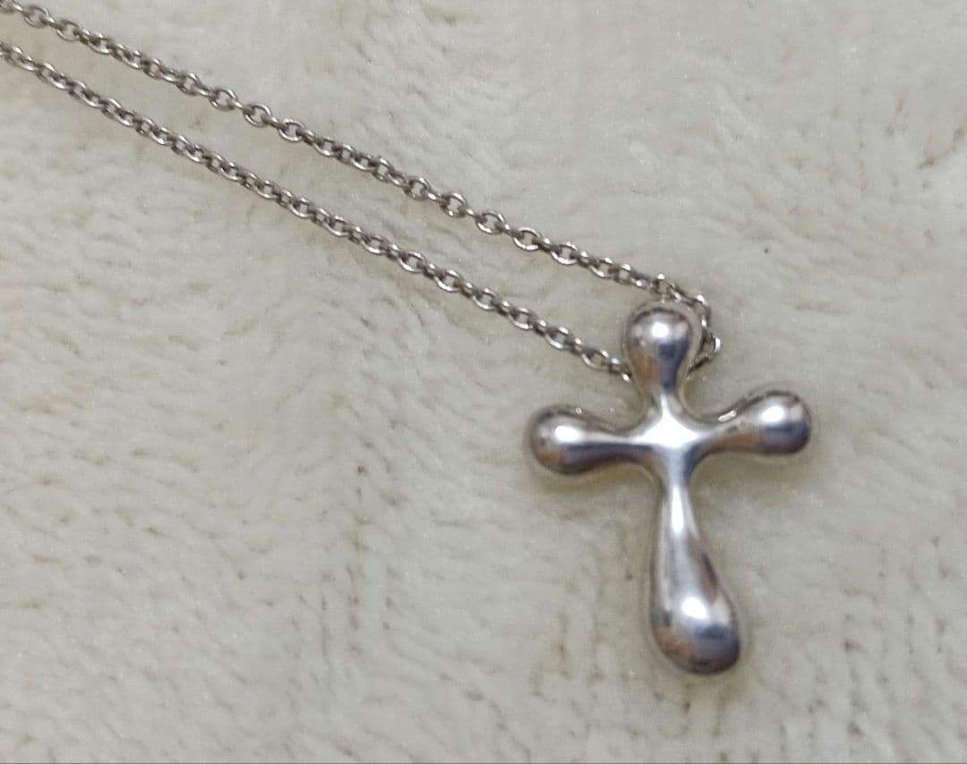 ティファニー　シルバー925　スモールクロス　ネックレス