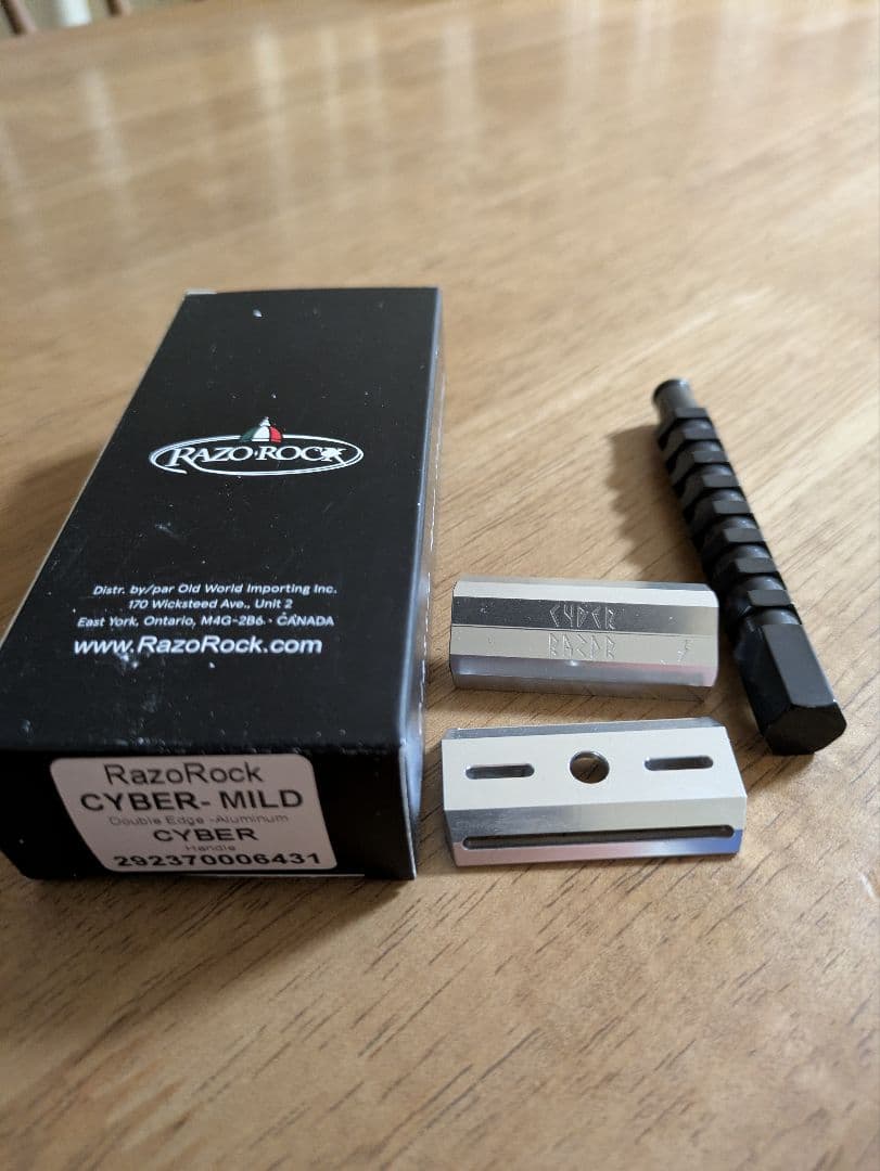 両刃カミソリ　ラゾロック　razorock　サイバー　マイルド