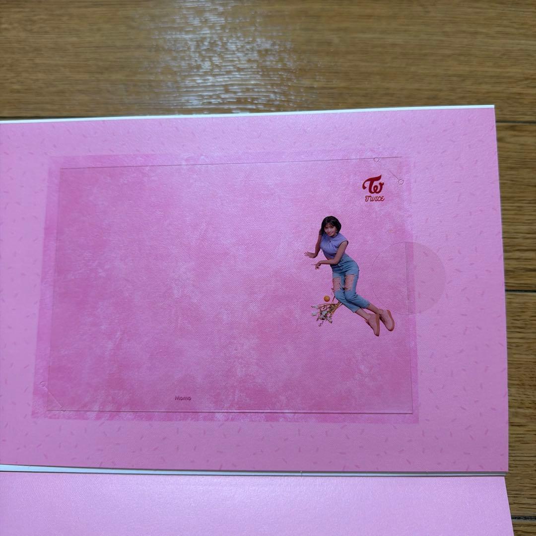 TWICE引退品まとめ売り　トレカ　アルバム　トートバッグ　ペンライト　タオル