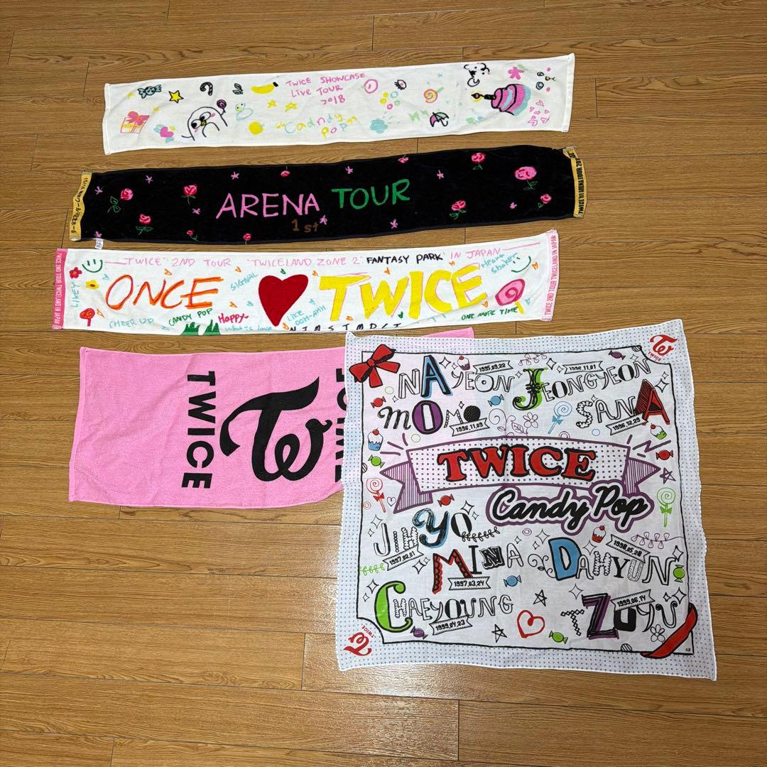 TWICE引退品まとめ売り　トレカ　アルバム　トートバッグ　ペンライト　タオル