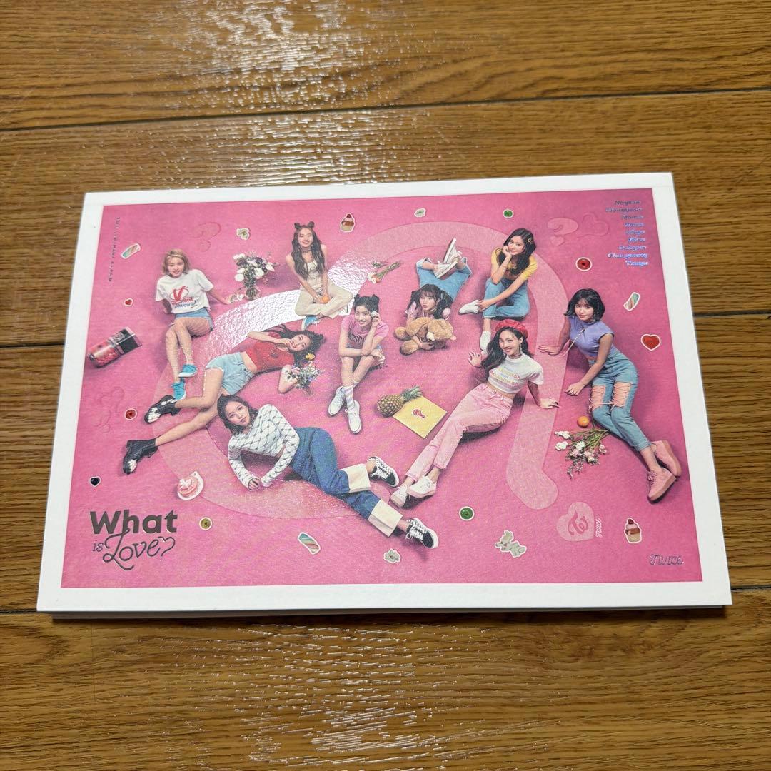 TWICE引退品まとめ売り　トレカ　アルバム　トートバッグ　ペンライト　タオル