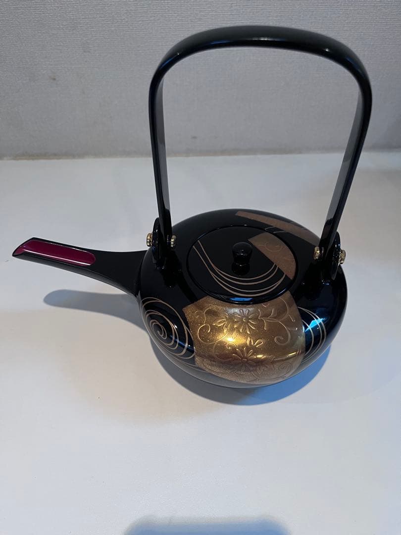 【未使用】輪島塗 蒔絵 三段重箱 お屠蘇 盃　酒器セット　中島忠平の作品