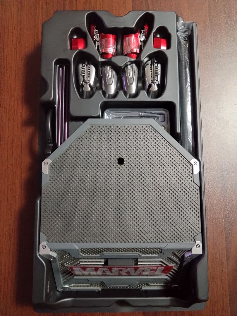 ホットトイズ ディズニー100 アイアンマン・マーク７プラチナカラー