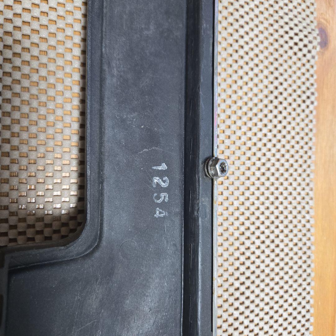 年末　値下げ‼️‼️ ハコスカ　2000GT　リアガーニッシュ