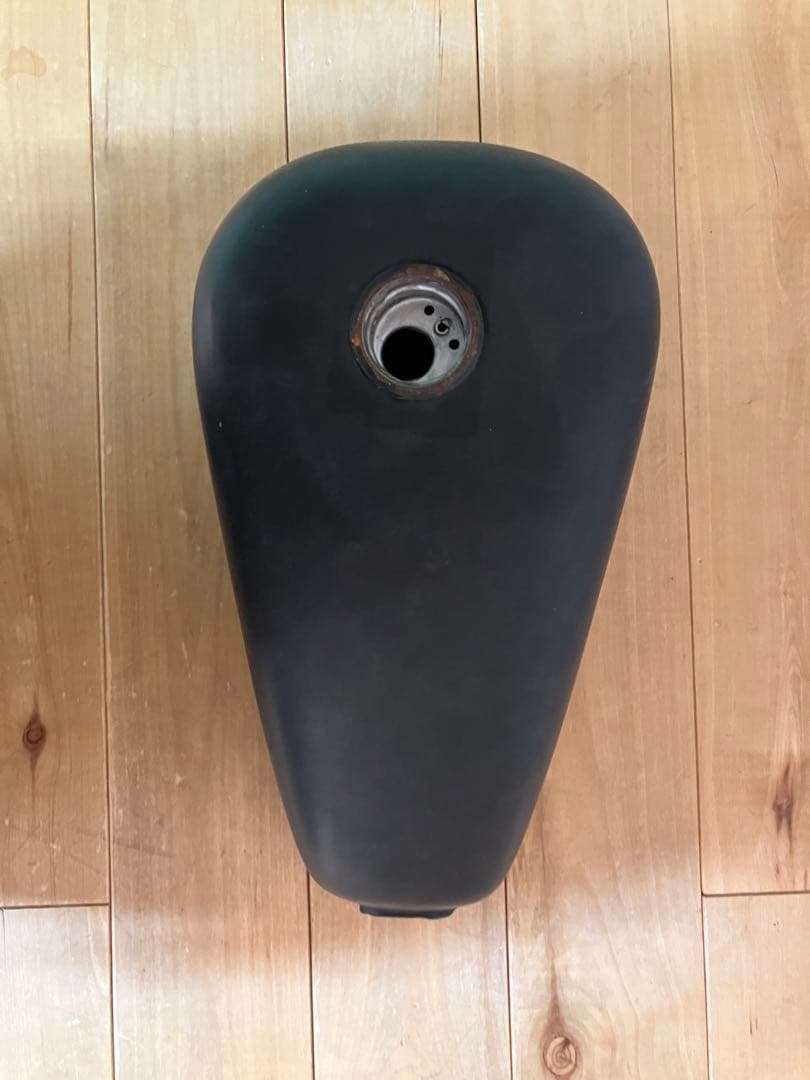 ハーレー スポーツスター1200S タンク