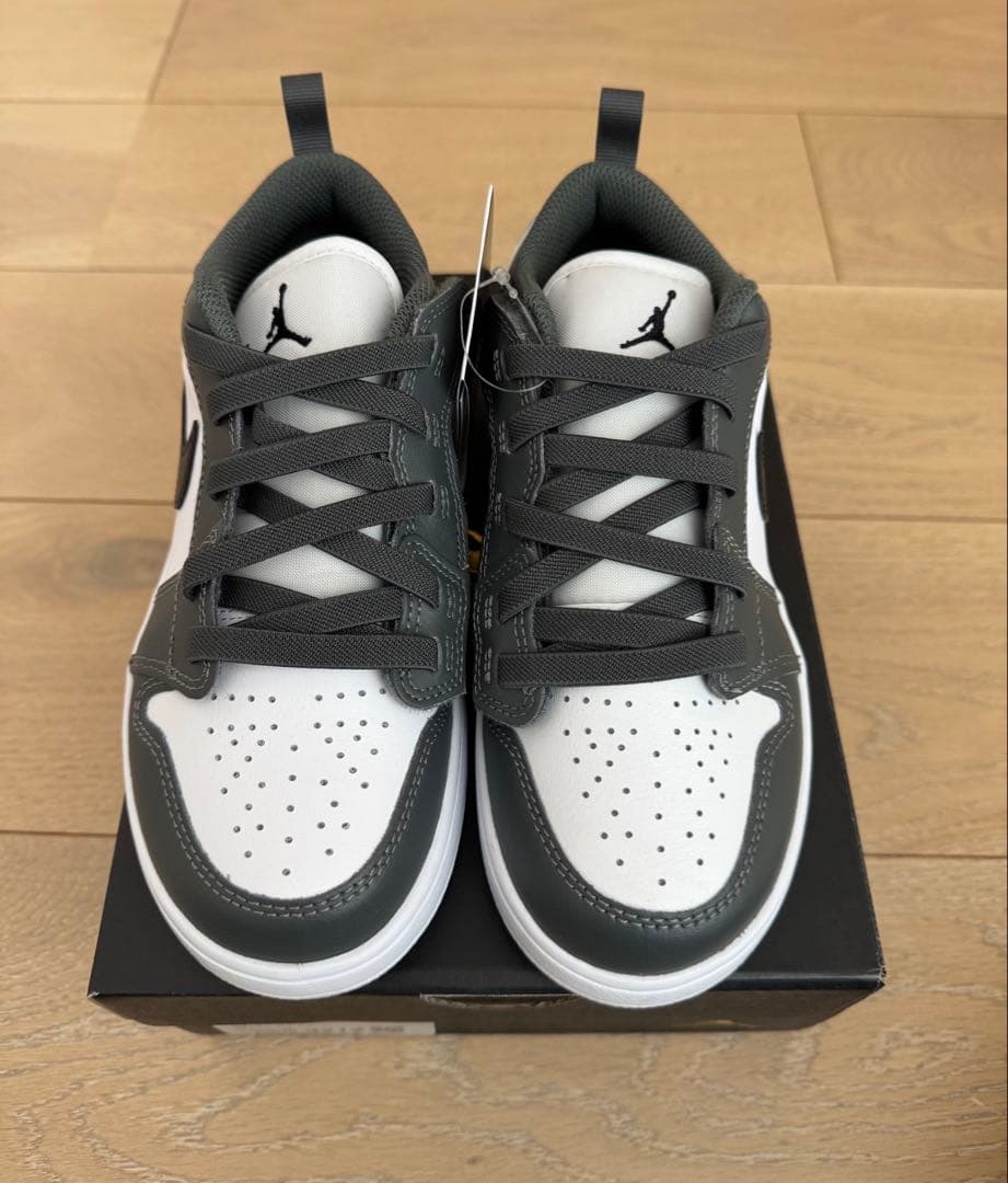 Nike ジョーダン　1LOWALT リトルキッズシューズ　21センチ