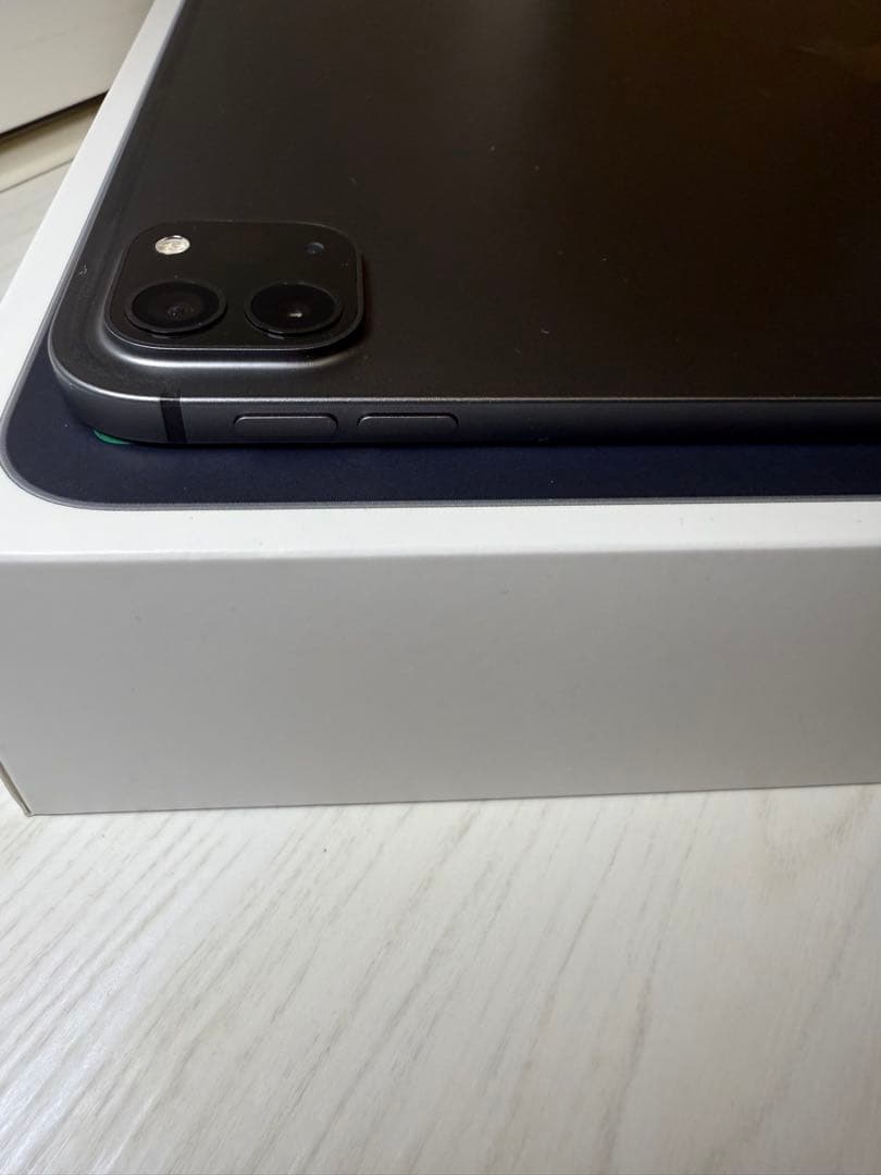 iPad Pro 12.9インチ 第4世代 Wi-Fi + Cellular