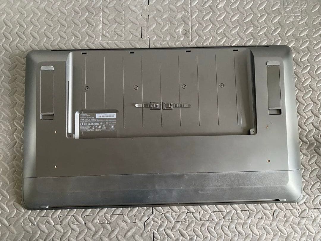 Wacom Cintiq Pro 24 ぺンモデル