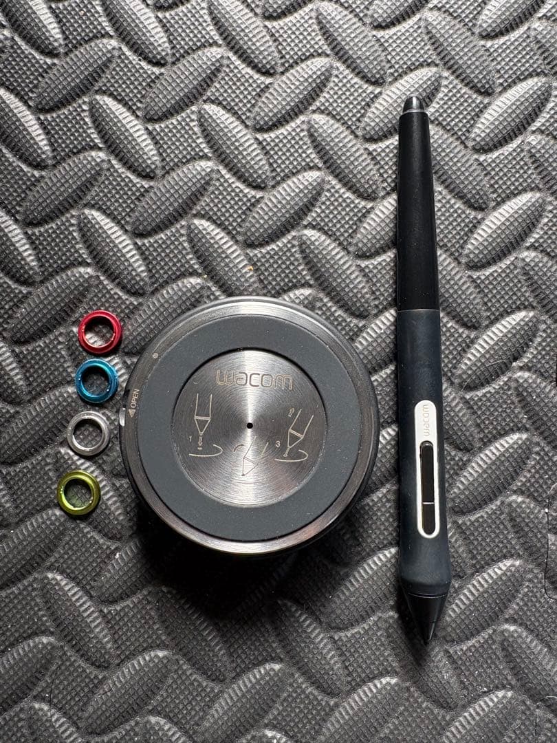 Wacom Cintiq Pro 24 ぺンモデル