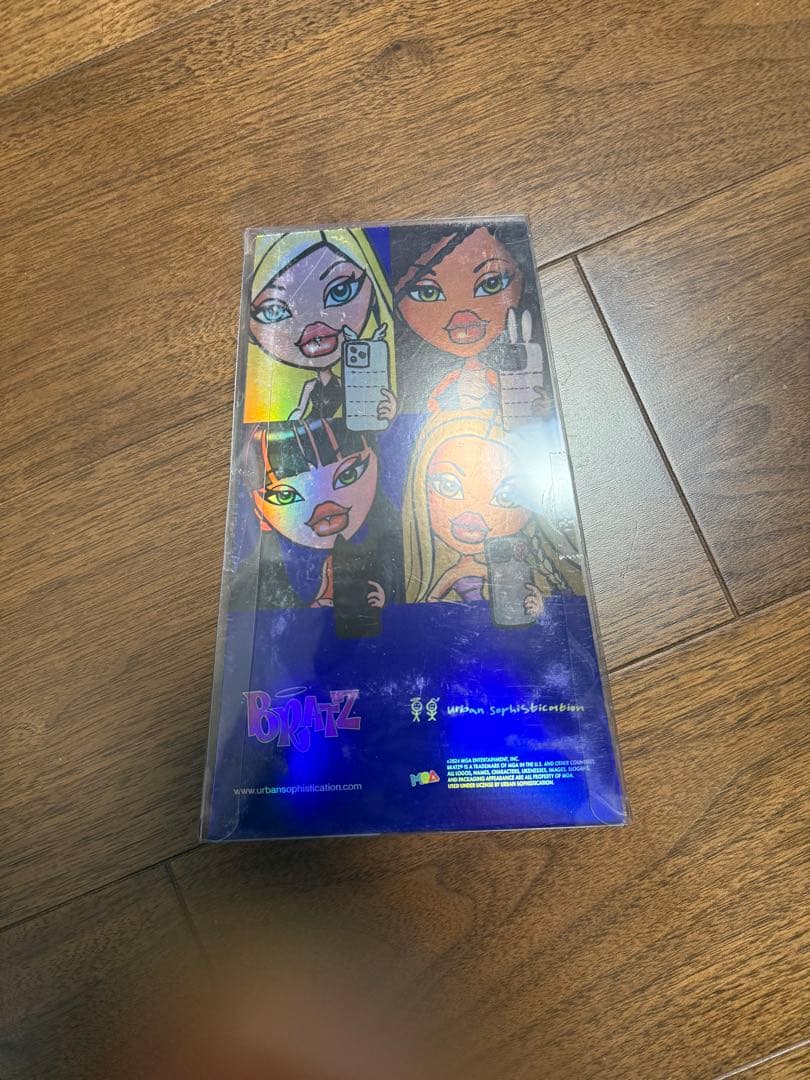 新品同様品！正規　urban sorhistication✖️Bratz Gloe