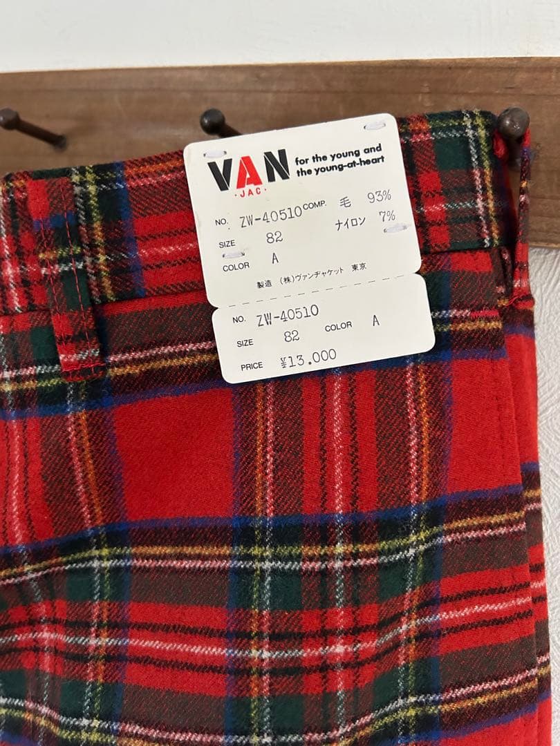 新品未使用　VAN ヴィンテージ　ウール赤タータンチェックパンツLサイズ（82）