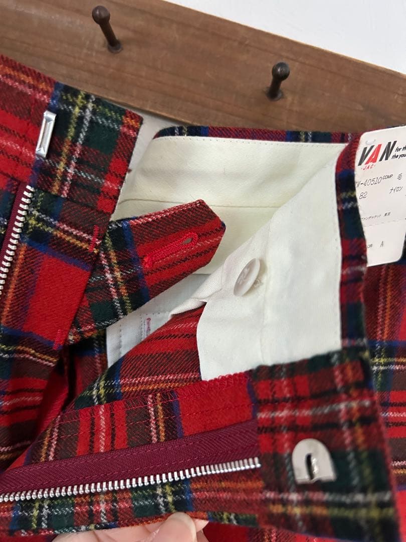 新品未使用　VAN ヴィンテージ　ウール赤タータンチェックパンツLサイズ（82）