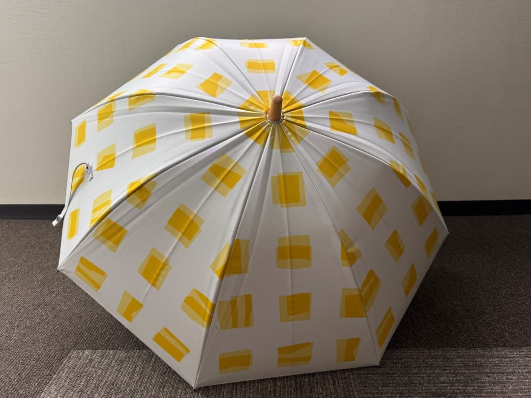 ※emi【美品】サンバリア100／長傘 Sサイズ（イエロー_キューブ）