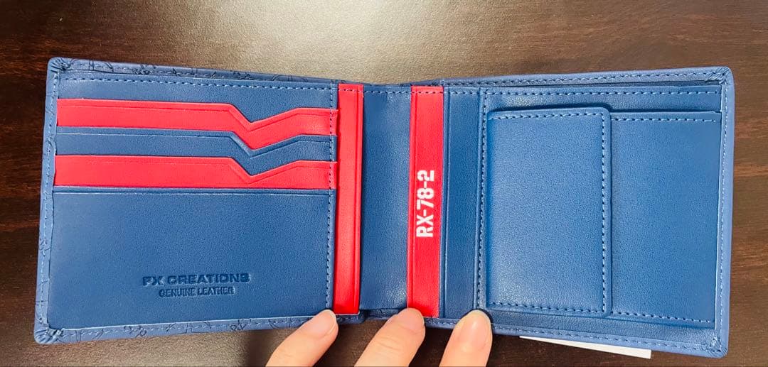 機動戦士 ガンダム RX78-2 二折財布 GUNDAM <マスクおまけ>