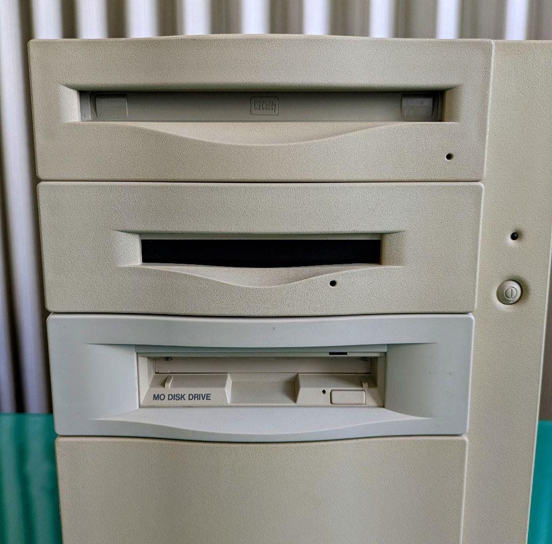 ジャンク品 Appleマッキントッシュ Quadra 840AV