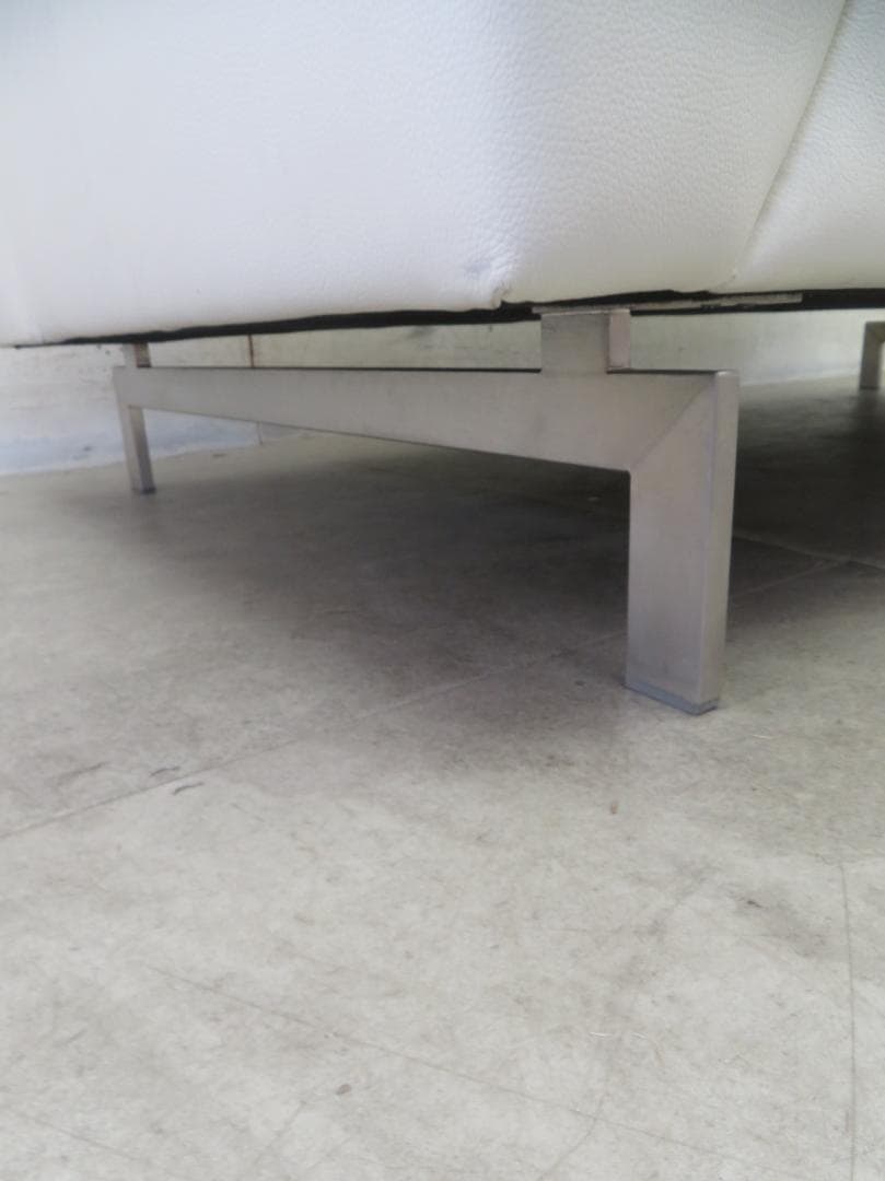 美品■IDC大塚■ロルフベンツ■総革■LINEA■91.3万■2人掛けソファ