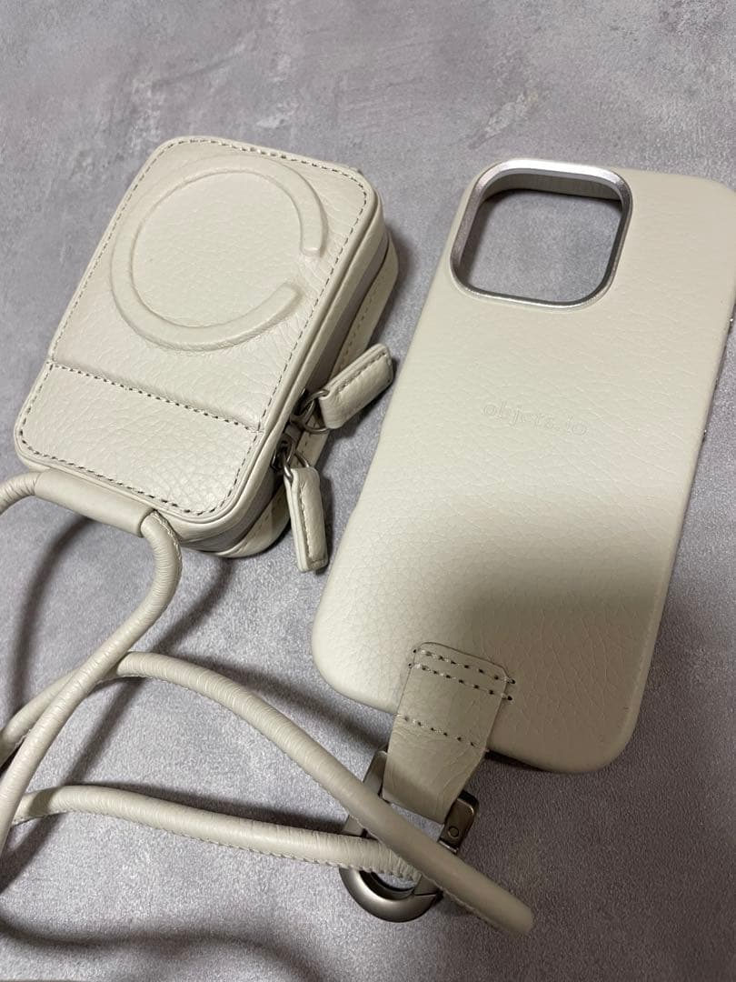 objects.io iPhone16Pro ケース ストラップ付き