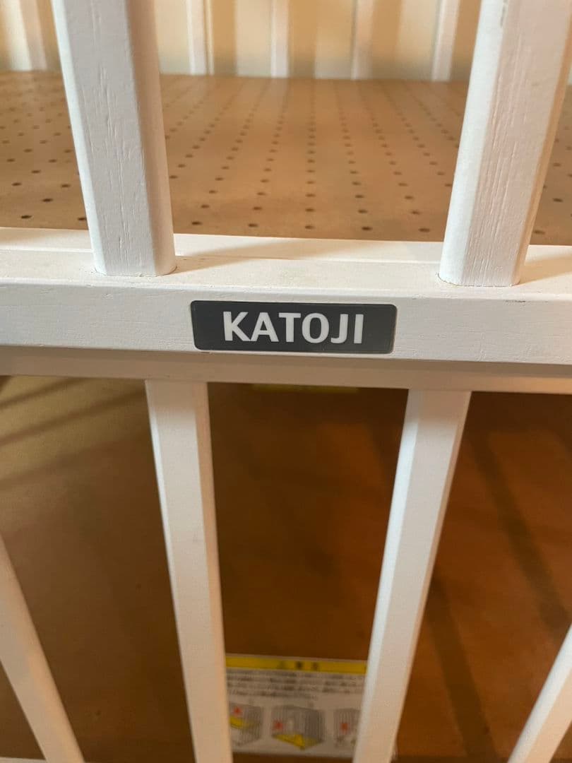 カトージ ハイシートミニベビーベッド ハイタイプ 床板調節可能 収納棚付