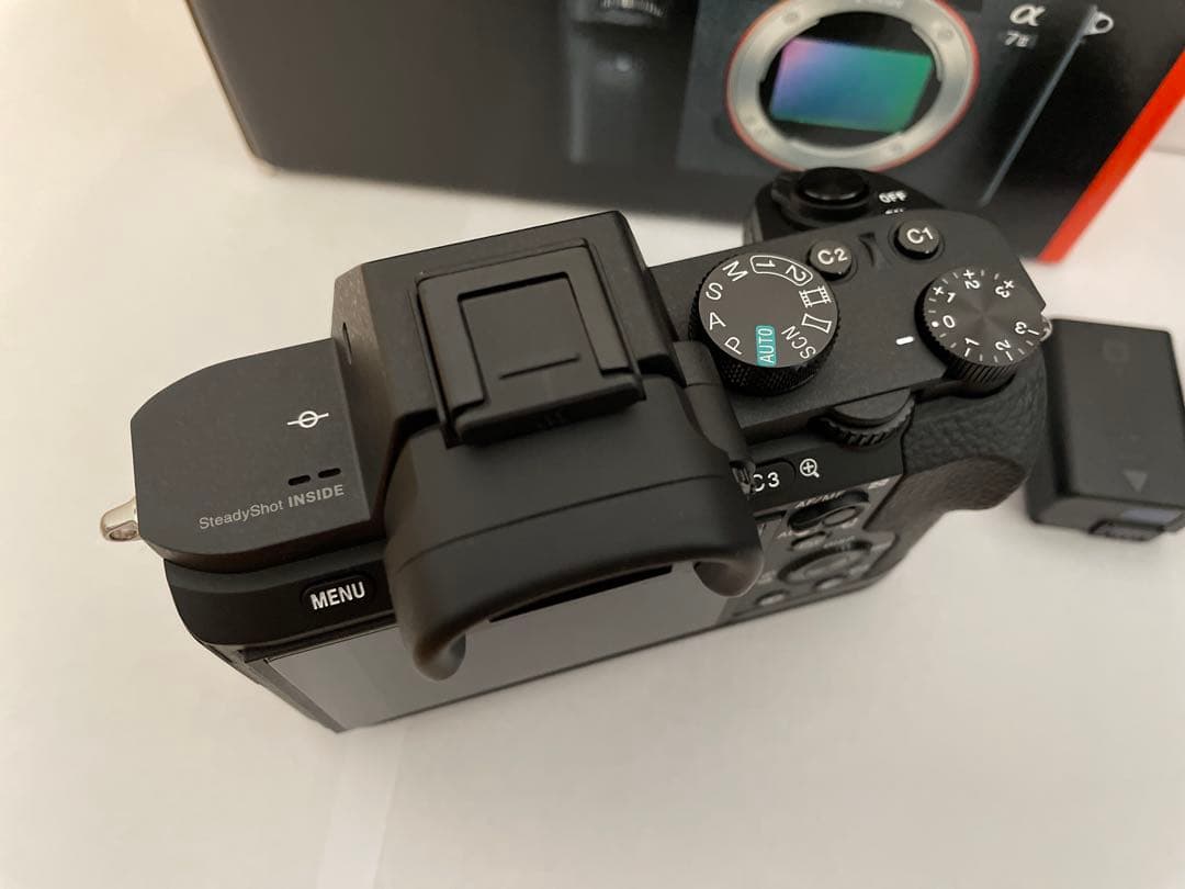 【美品】シャッター数2050枚 SONY α7II ILCE-7M2 ボディ