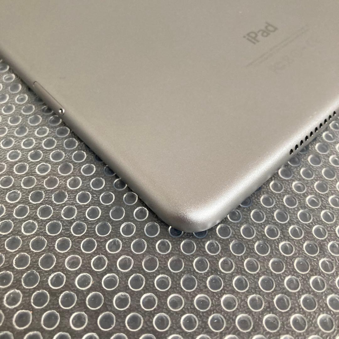 3760 美品☆電池ほぼ新品☆iPad mini4 16GB SIMフリー☆