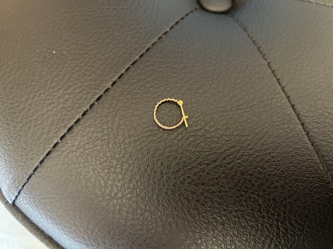 ゴールド クロスモチーフ フープピアス