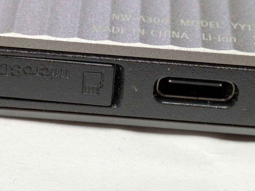 NW-A306 クリアケース付き